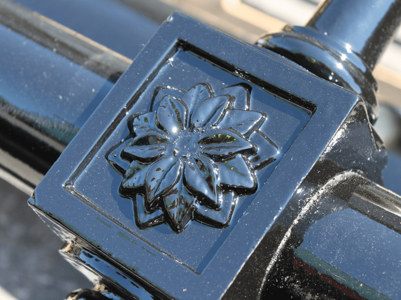 heritage mid-hinged columns